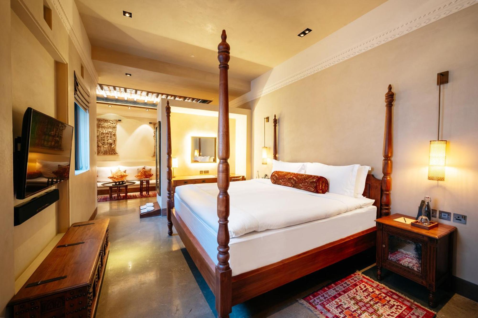 Hotel The Chedi Al Bait, Sharjah Exterior foto A bedroom at the hotel