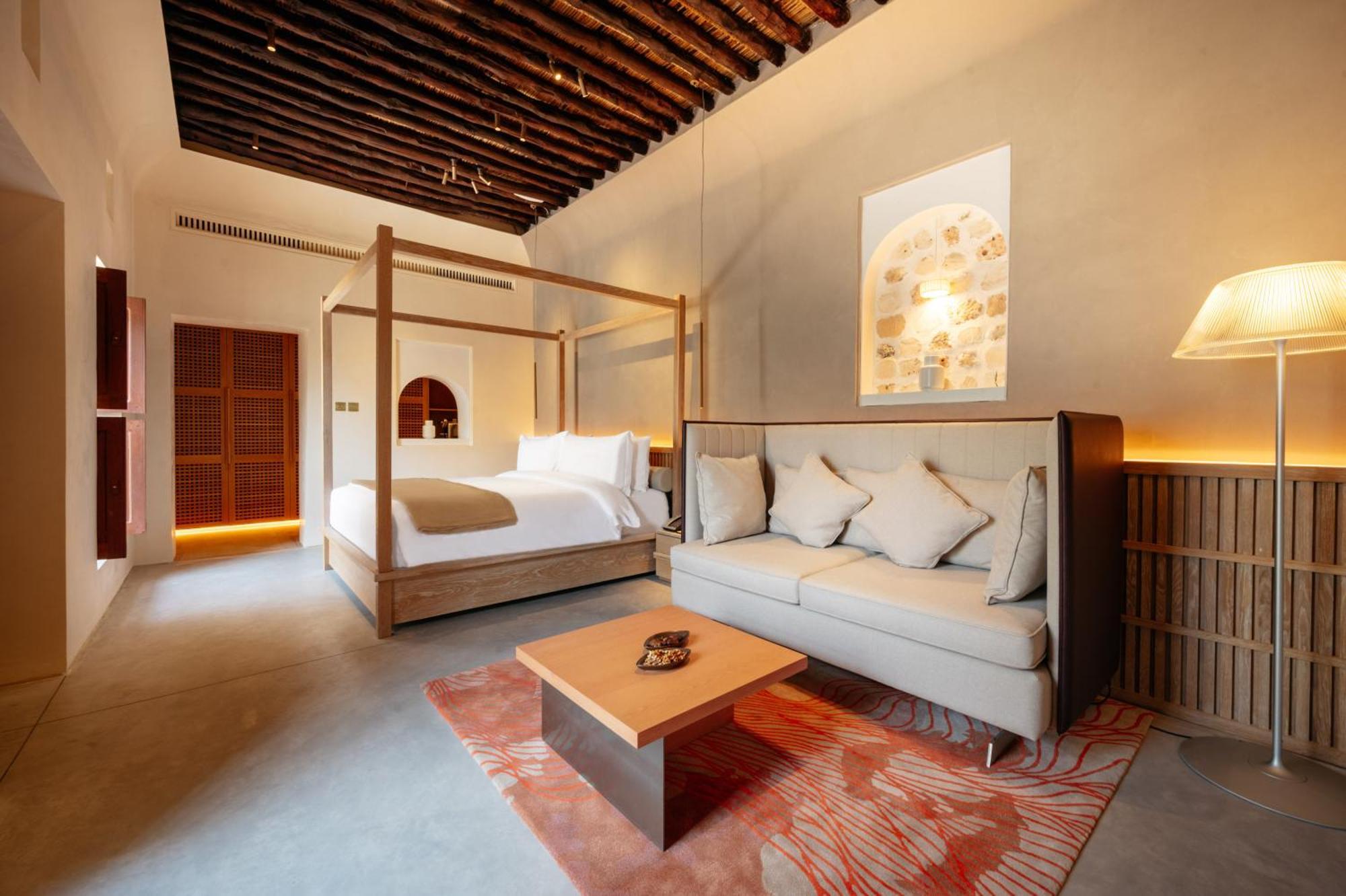 Hotel The Chedi Al Bait, Sharjah Exterior foto A bedroom at the hotel